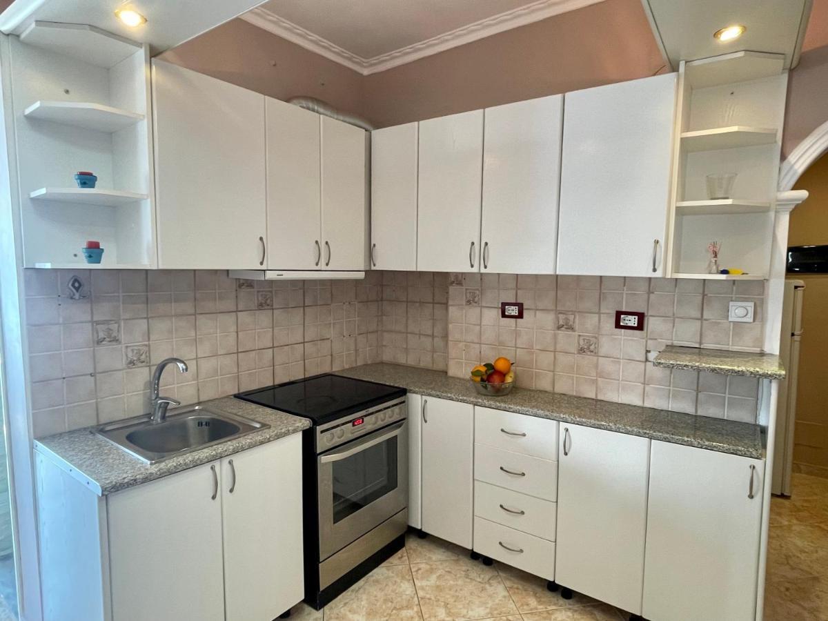 Sea View Apartment Влёра Экстерьер фото
